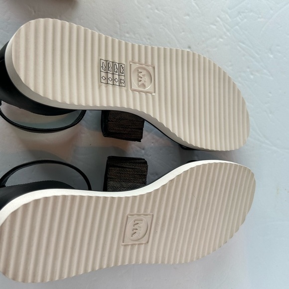 Michael Kors NIB Sidney Ankle Strap Sandal Brown-Black Leather - Picture 4 of 10